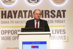 AB'den Suriyeliler i&ccedil;in 3 milyar avro destek geliyor