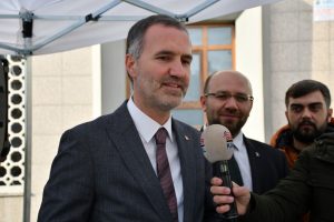 Bursa İneg&ouml;l Belediyesi'nden "tebess&uuml;m" &ccedil;adırları