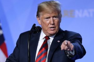 Trump'tan eski komutana bin Ladin'i &ccedil;abuk yakalayamama eleştirisi