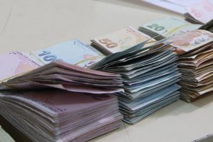 Borsadaki bankaların 9 aylık karı y&uuml;zde 8,9 arttı