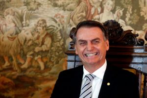 Yeni Başkan Bolsonaro: Ey halkım, diktat&ouml;rl&uuml;k nedir bilmiyorsun