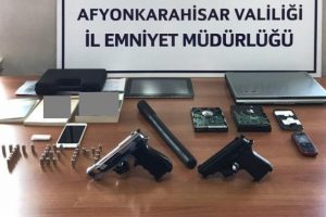 Afyonkarahisar'da 3 ter&ouml;r ş&uuml;phelisi g&ouml;zaltına alındı