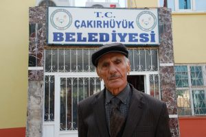 86 yaşında siyasete soyundu