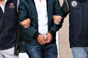 Yunanistan'a ka&ccedil;maya hazırlanan FET&Ouml; ş&uuml;phelileri yakalandı