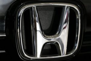 Honda 122 bin aracı geri &ccedil;ağırdı