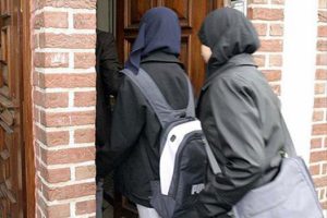 Avusturya'da okullarda baş&ouml;rt&uuml;s&uuml; yasağı hazırlığı