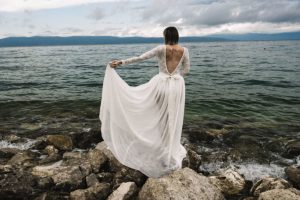 İlgin&ccedil; y&ouml;ntem! 'K&uuml;rek &ccedil;ekerek' damat adayını arayacak