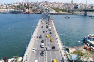 Unkapanı K&ouml;pr&uuml;s&uuml;'nde kaza!