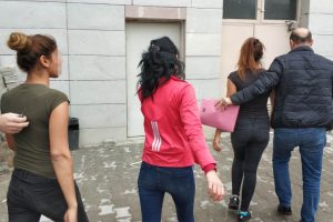 Hırsızlık zanlısı 3 kadına adli kontrol