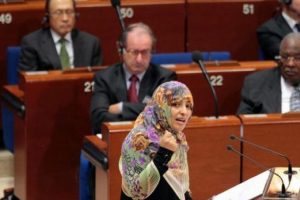 Nobel &Ouml;d&uuml;ll&uuml; Karman: Kaşık&ccedil;ı cinayeti...