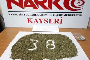 Polis uyuşturucuya ge&ccedil;it vermedi