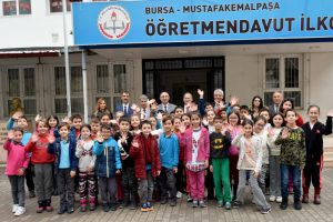 Bursa Mustafakemalpaşa'da 12 bin öğrenciye eğitim desteği