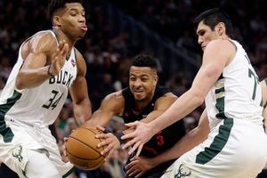 Ersan İlyasova'lı Milwaukee evinde Portland'ı farklı ge&ccedil;ti