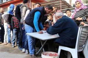 Suriyeliler devletten maaş alıyor mu? G&ouml;&ccedil; İdaresi Genel M&uuml;d&uuml;r&uuml; a&ccedil;ıkladı!