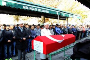 U&ccedil;ak kazasında &ouml;len pilot, son yolculuğa uğurlandı