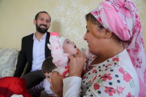 285 gram doğdu ama yaşama tutundu