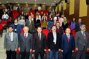 Felsefe b&ouml;l&uuml;m başkanları Erciyes &Uuml;niversitesi'nde buluştu