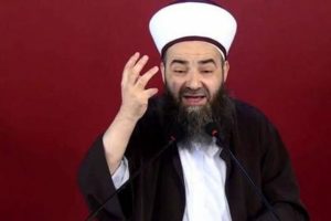 C&uuml;bbeli Ahmet Hoca sevenlerinden dua istedi