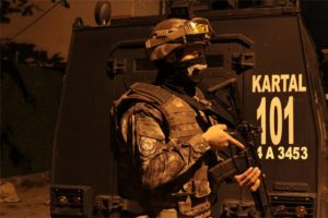 Şafak vakti PKK/KCK operasyonu: 16 g&ouml;zaltı