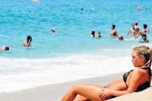 10 ayda 2 milyon 777 bin turist akın etti