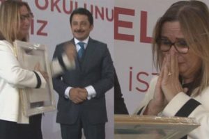 Ticaret Bakanı Pekcan g&ouml;zyaşlarına boğuldu!