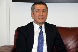 Bakan Sel&ccedil;uk'un "24 Kasım &Ouml;ğretmenler G&uuml;n&uuml;" mesajı