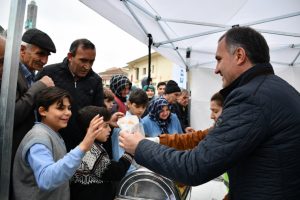Bursa İneg&ouml;l'deki Tebess&uuml;m &Ccedil;adırı lokma ikramıyla son buldu