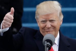 Siri Donald Trump'ı bakın neye benzetti!