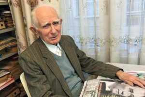 99 yaşında her gece matematik problemi &ccedil;&ouml;zmeden uyumuyor
