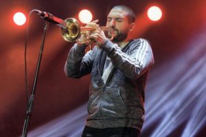 D&uuml;nyaca &uuml;nl&uuml; sanat&ccedil;ıya hapis cezası!