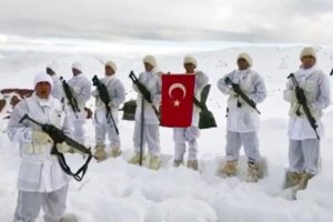 Kato Dağı'nda operasyondaki Mehmet&ccedil;iklerden '&Ouml;ğretmenler G&uuml;n&uuml;' mesajı