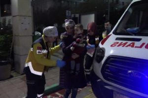 Bursa'da ataç yutan 2 yaşındaki çocuk, ameliyata alındı