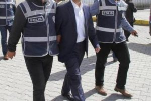 FET&Ouml;'den g&ouml;zaltına alınan 2 işadamı tutuklandı