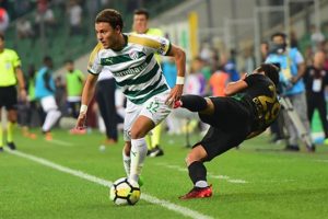 Bursaspor, Akhisar'da zorlanıyor
