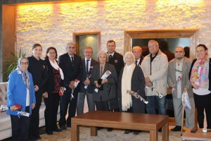 Bursa'da huzurevinde kalan &ouml;ğretmenlere jest