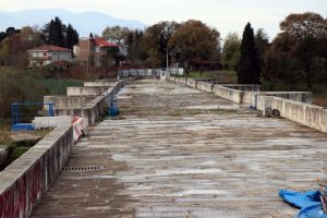 Bin 500 yıllık k&ouml;pr&uuml;de hamam yapısı ortaya &ccedil;ıktı