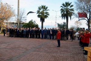 Bursa Mudanya'da &Ouml;ğretmenler G&uuml;n&uuml; kutlandı