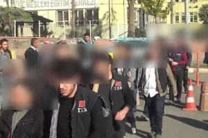 PKK/KCK &ouml;rg&uuml;t&uuml;ne operasyon: 9 g&ouml;zaltı