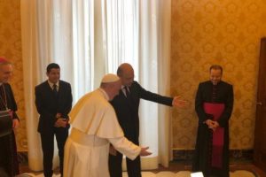 Irak Cumhurbaşkanı Salih'den Papa'ya ziyaret