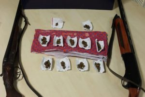 Bursa'da polis uyuşturucuyu kanalizasyondan &ccedil;ıkardı