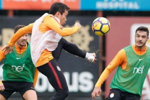 Galatasaray'da Lokomotiv Moskova mesaisi s&uuml;r&uuml;yor