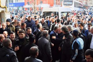 Başkan Sekmen Erzurum'da b&uuml;y&uuml;k bir coşkuyla karşılandı.
