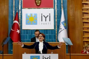 Meral Akşener ile g&ouml;r&uuml;şen Ahmet Hakan: Ankara'yı isteyecek