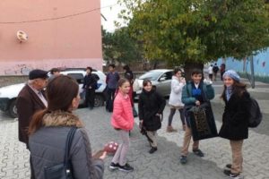 Okulda yangın &ccedil;ıktı, eğitime ara verildi