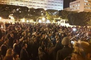 Tunus'ta veliaht prensinin ziyareti protesto edildi
