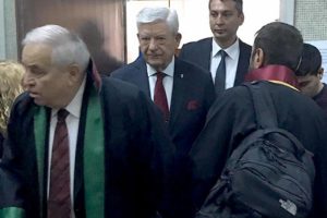 Hurşit Tolon kendisini dolandıranlarla y&uuml;zleşti