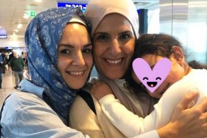T&uuml;rkiye'nin kurtardığı Bel&ccedil;ikalı kız &ccedil;ocuğu &uuml;lkesine d&ouml;nd&uuml;