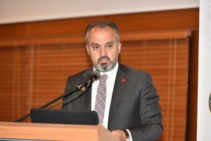 Başkan Aktaş: "Bursa ile &Uuml;sk&uuml;p'&uuml; birbirinden ayrı d&uuml;ş&uuml;nemeyiz"