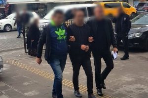 3 ayrı su&ccedil;tan aranan ş&uuml;pheli yakayı ele verdi