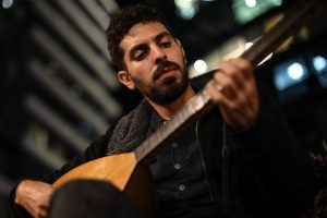 İsrailli Tom'un hayali Selda Bağcan'a bağlama &ccedil;almak